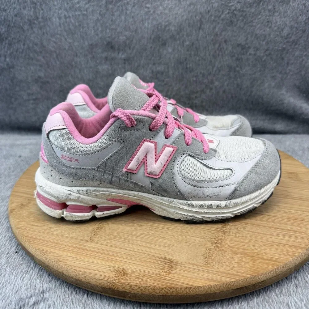 New Balance 2002R Shoes Girls Size 3 Pink Gray Suede Athletic Running Sneakers